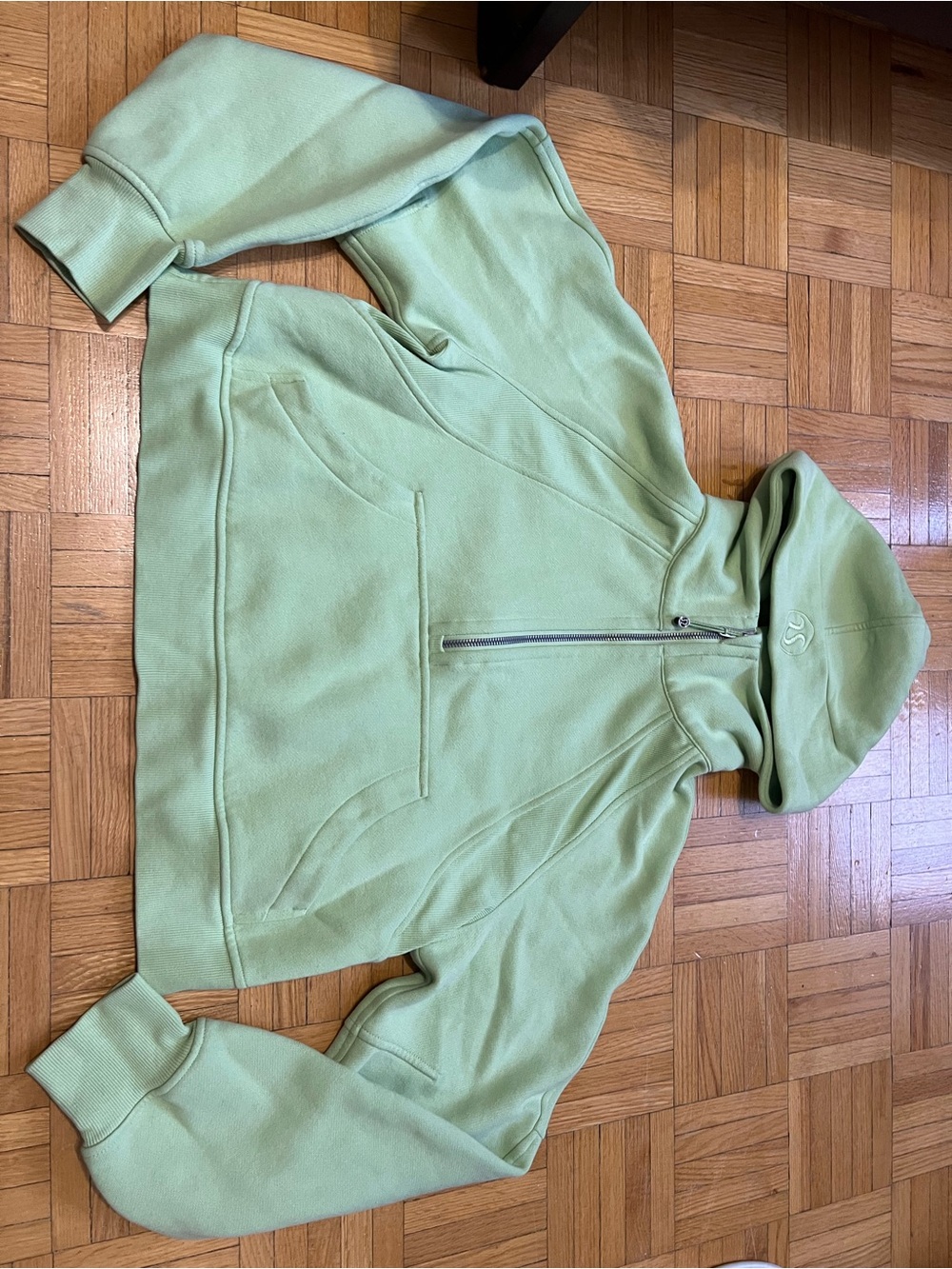 Lululemon 1/2 zip scuba